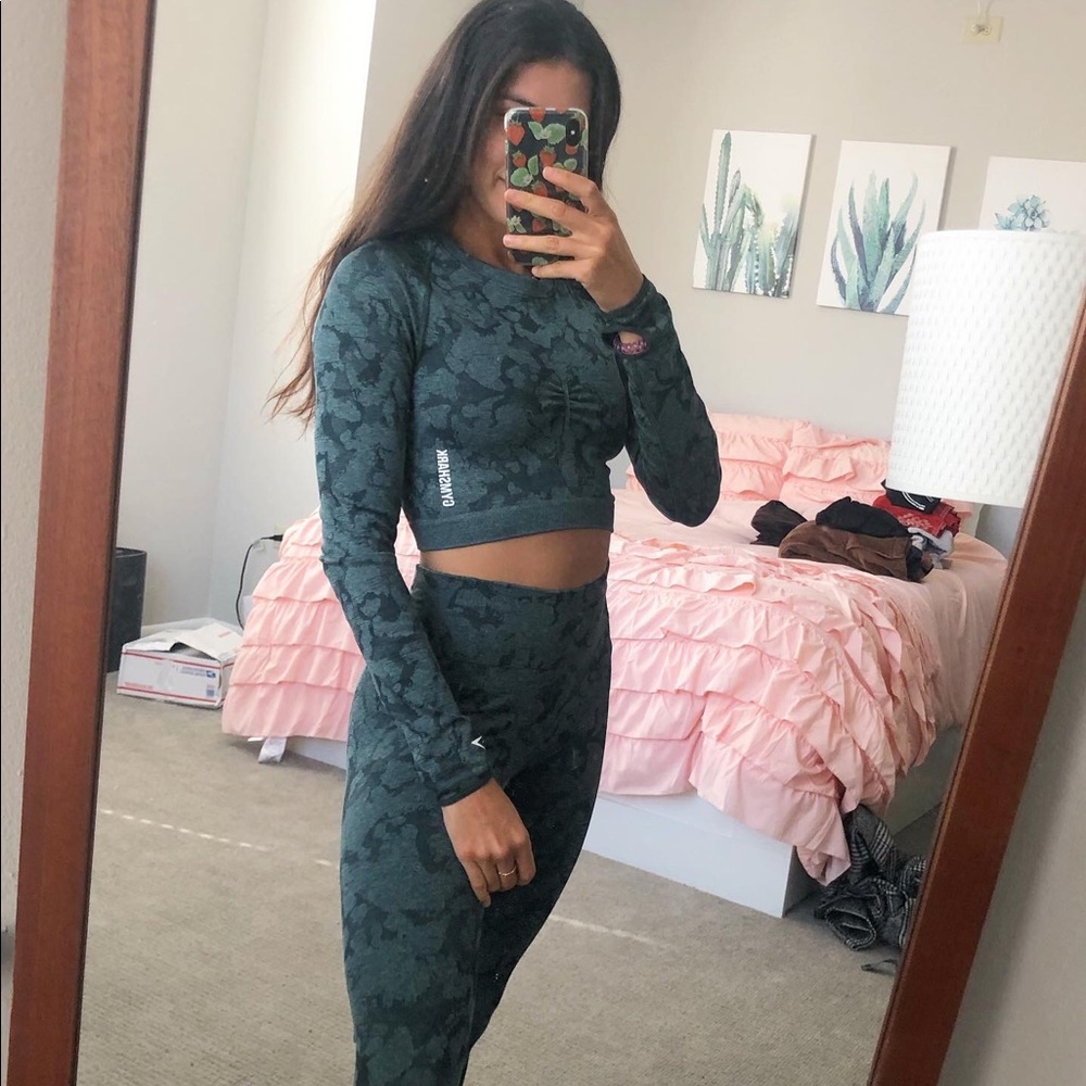 Worn once! Gymshark set - Picture 1 of 1